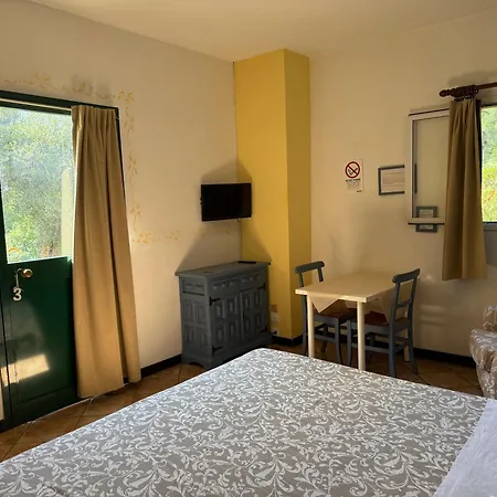 Argentea ארנצאנו